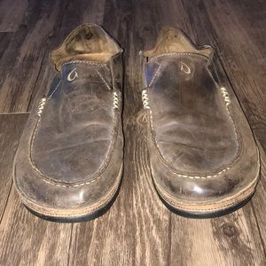 Olukai Shoes / Size 9